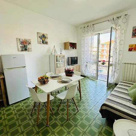 Lägenhet Giulia - Palazzo Milano Diano Marina