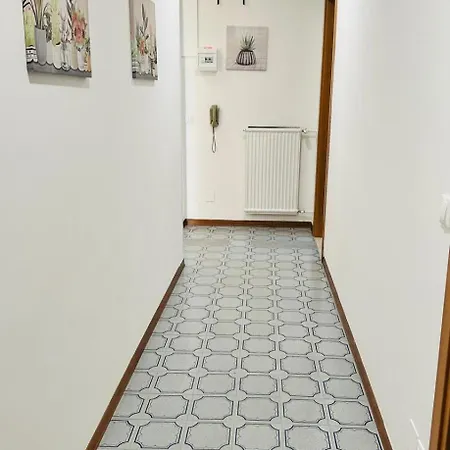 Giulia - Palazzo Milano דיאנו מרינה